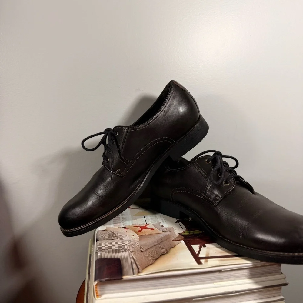 Johnston & Murphy Size 11 1/2 Classic Black Leather Men's Shoes